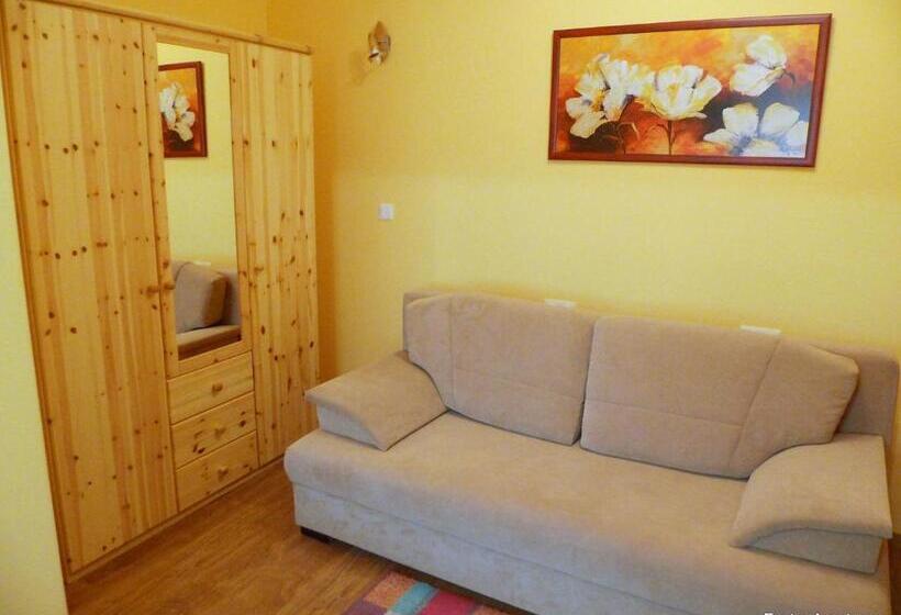 Апартаменты Deluxe 1 Спальня, Eszter Apartman