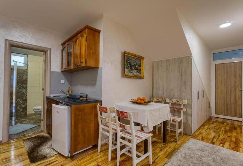 آپارتمان سوپریور 1 خوابه, Guesthouse Dabić