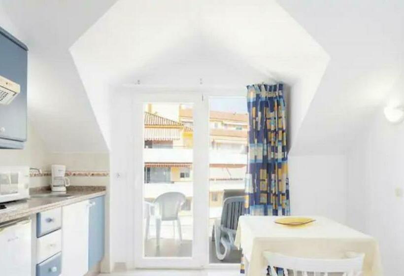 Студио Стандарт Вид на Бассейн, Apartamentos Pez Azul