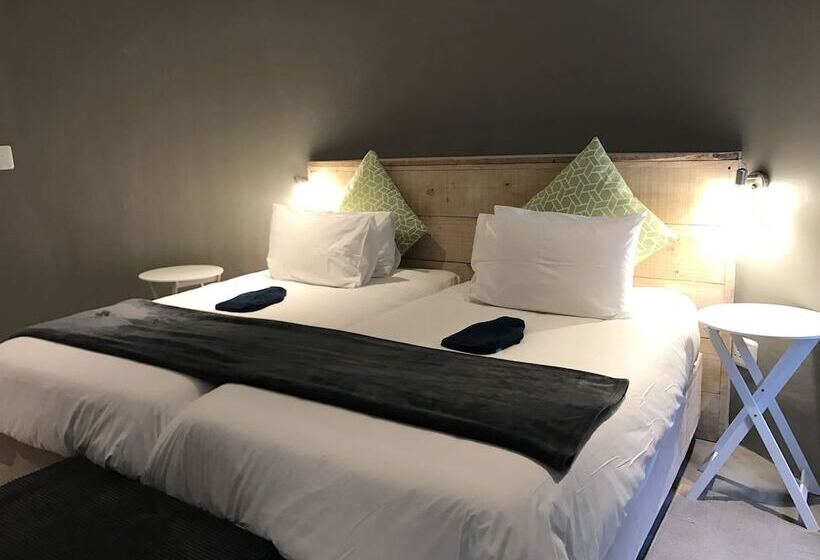 Номер Стандарт, A Stone S Throw Accommodation
