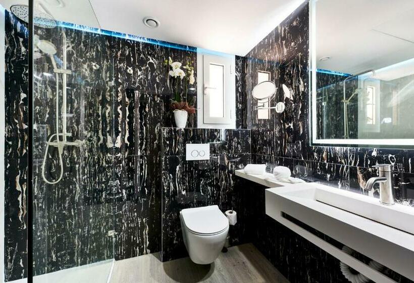 آپارتمان لوکس 2 خوابه, Bellevue Club