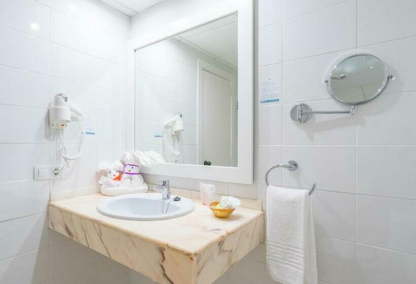 استودیوی استاندارد, Bellevue Club