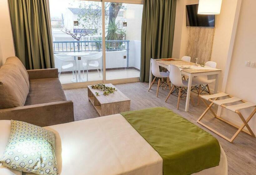 استودیوی استاندارد, Bellevue Club