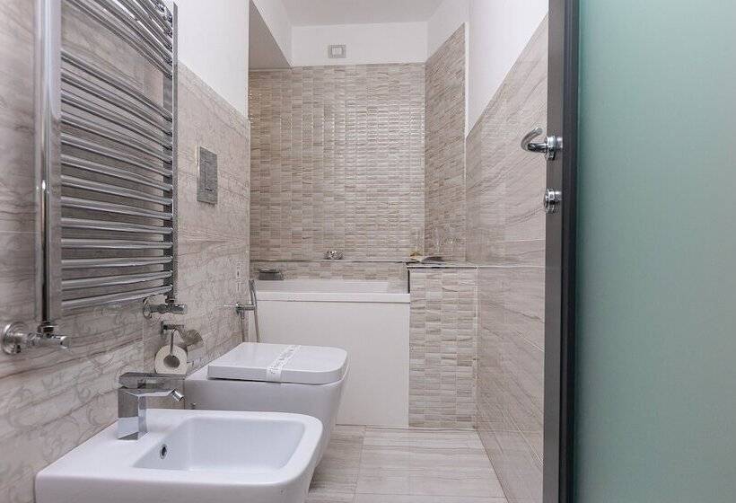 اتاق استاندارد چهار تخته, Castellino Roma