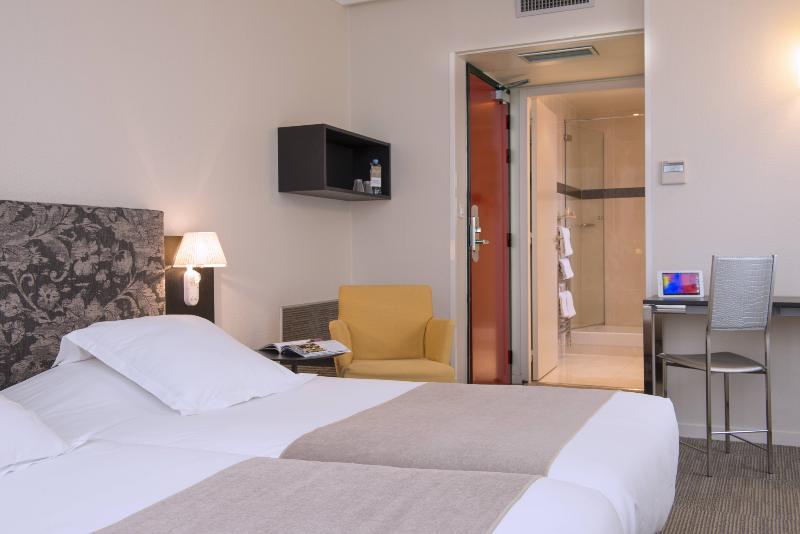 高级三人间, Le Saint Nicolas Hôtel