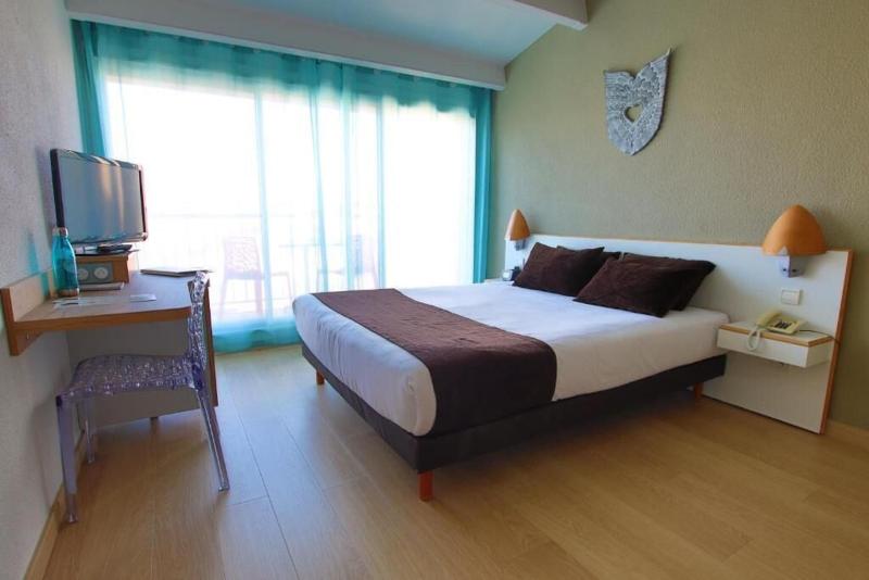 이그제큐티브 스위트, Stanford Suites