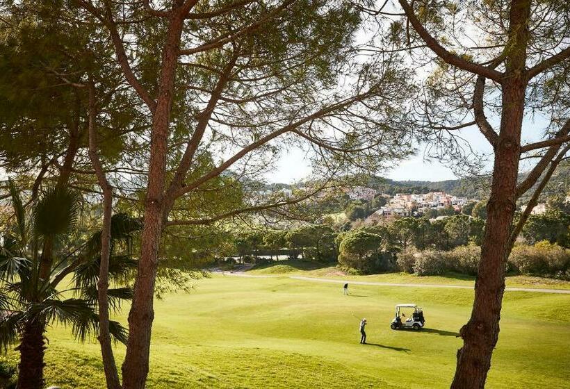 اتاق پرمیوم, Steigenberger Hotel And Resort Camp De Mar