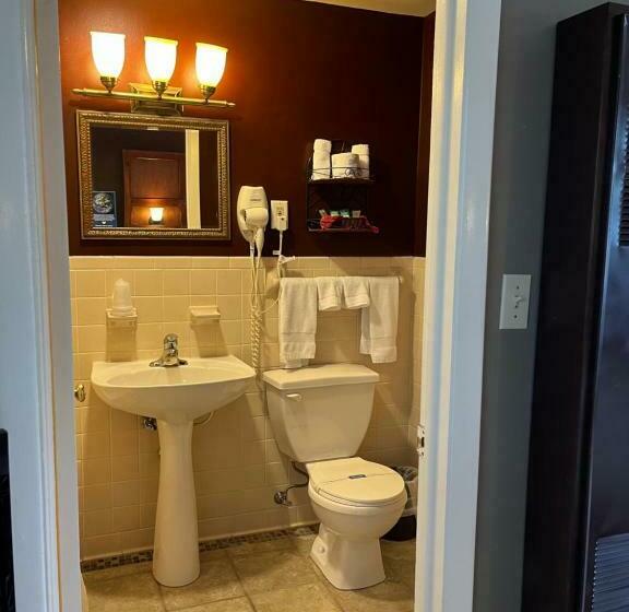 Номер Стандарт, Vinehurst Inn & Suites