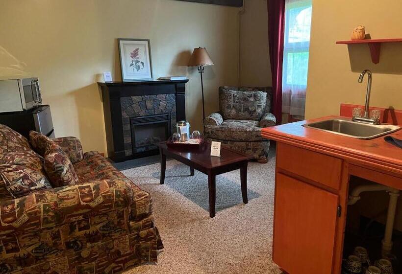 Люкс Deluxe Кровать Кинг, Vinehurst Inn & Suites