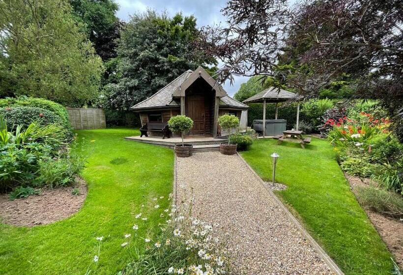 Шале Superior 1 Спальня, Burton Lodge Guest House & Spa
