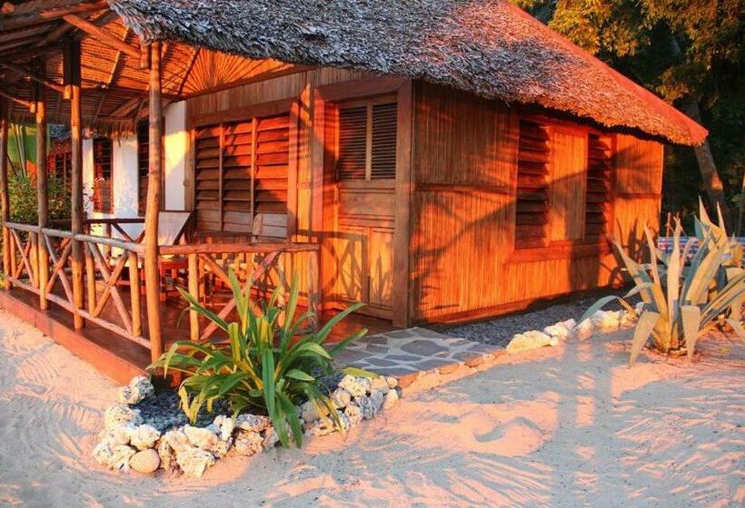 اتاق استاندارد با چشم‌انداز دریا, Antoremba Lodge