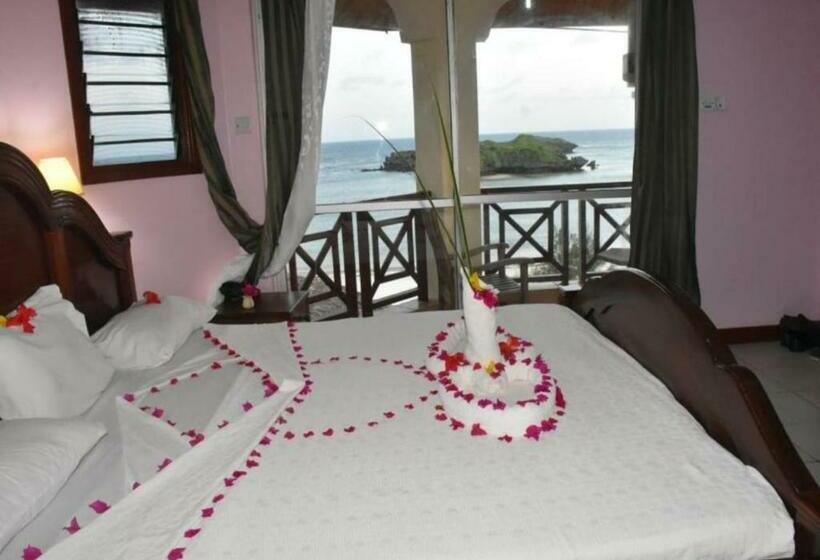 اتاق لوکس با چشم‌انداز دریا, Watamu Adventist Beach Resort