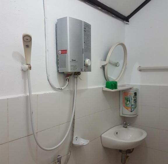 Трехместный Номер Стандарт Вид на Сад, Lattanavongsa Guesthouse And Bungalows