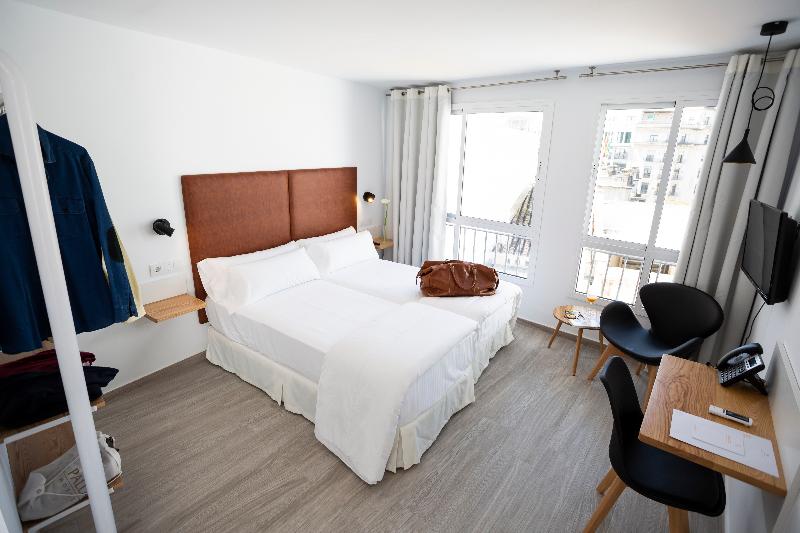 اتاق خانوادگی, Basic Hotel Sevilla Catedral