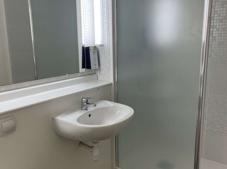 Номер Стандарт, Kyriad Direct Montpellier Saint Jean De Védas   La Peyrière