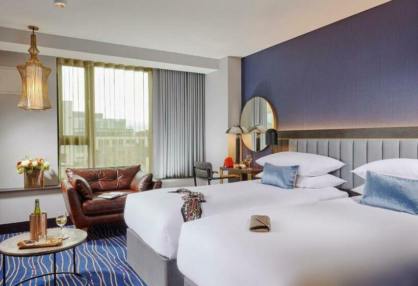اتاق استاندارد, The Grafton