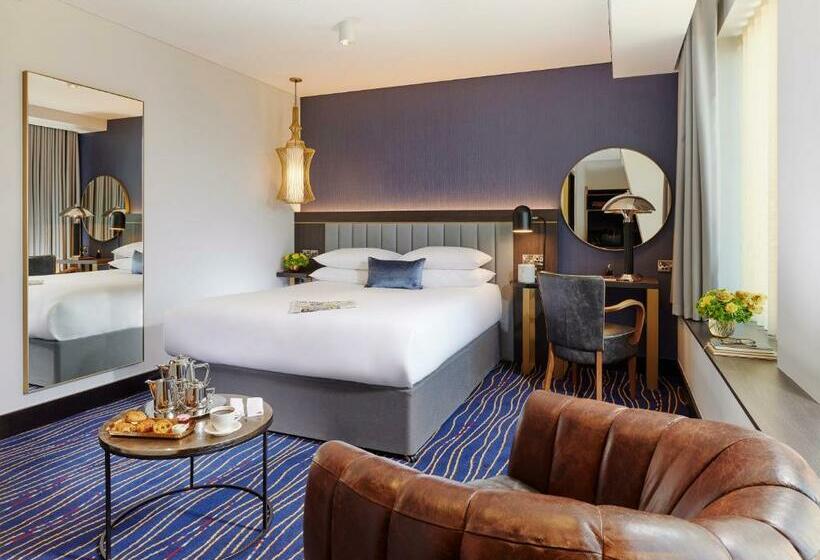 اتاق استاندارد, The Grafton
