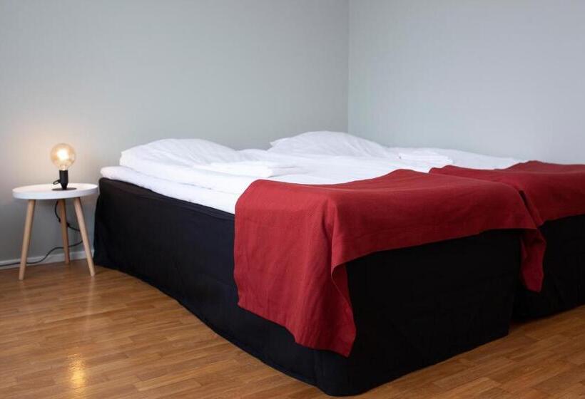 Студия Стандарт, Strandnäs Hotell