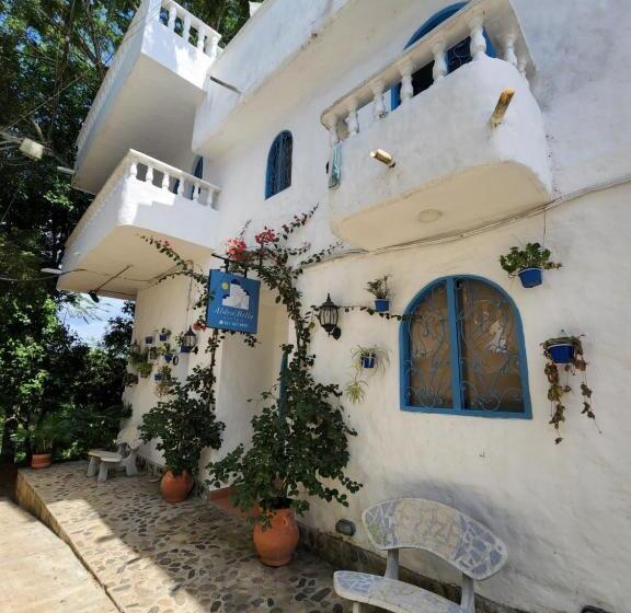 استودیوی استاندارد, Aldea Bella Boutique