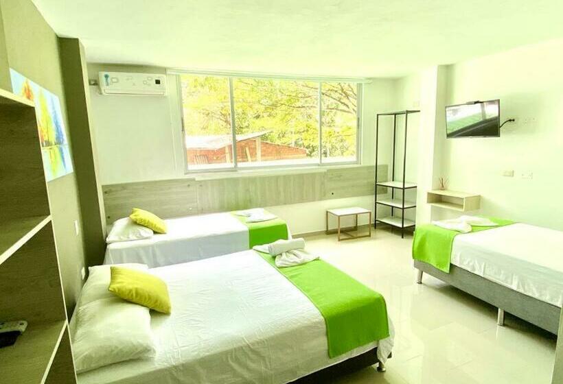 اتاق استاندارد چهار تخته, Biohotel Rio Claro