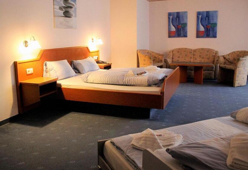 Семейный Номер, Waldhotel Feldbachtal
