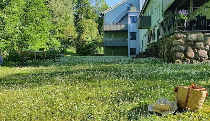 Номер Стандарт, Kroppefjäll B&b
