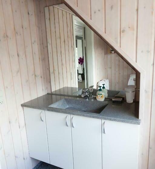 Вилла 3 Спальни, Like Home Holiday House
