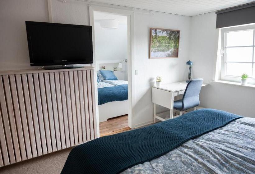 Вилла 3 Спальни, Like Home Holiday House