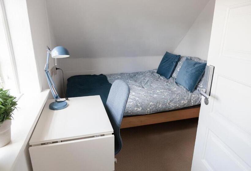 Вилла 3 Спальни, Like Home Holiday House