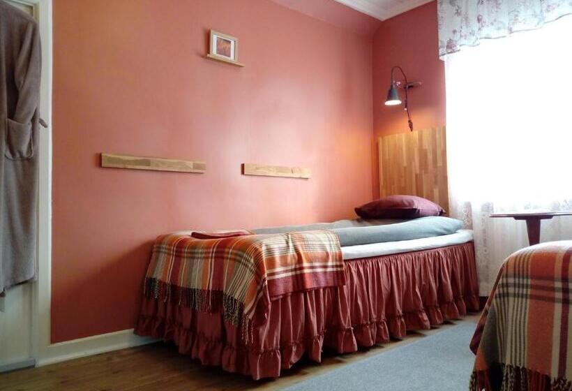 Номер Стандарт, Ullaredsgården B&b Express