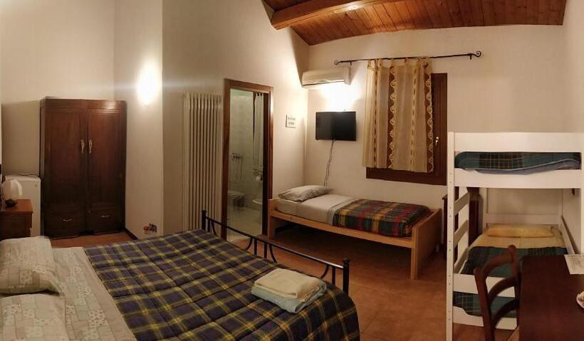 Семейный Номер, Agriturismo L Albara   Wines, Pool & Spa