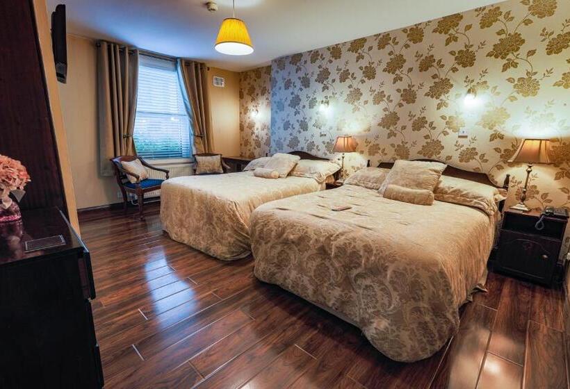 اتاق خانوادگی, Cawley S Guesthouse