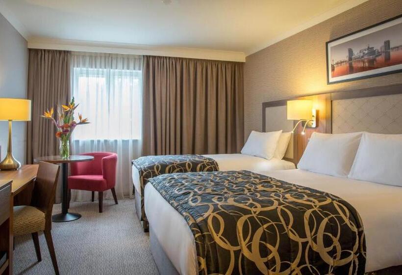 اتاق لوکس خانوادگی, Clayton Hotel Belfast City