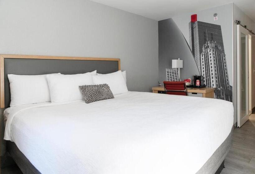 غرفة قياسية سرير كينج, Saint Clair   Magnificent Mile