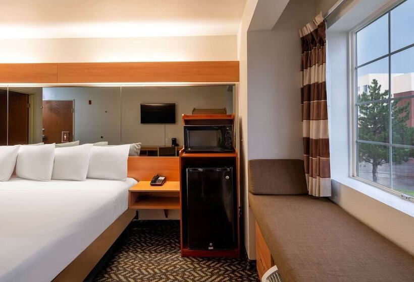 Номер Стандарт 2 Двуспальные Кровати, Microtel Inn & Suites By Wyndham Salt Lake City Airport