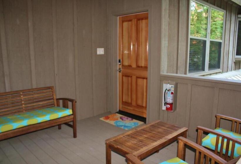 Люкс Повышенной Комфортности, The Inn At Shasta Lake