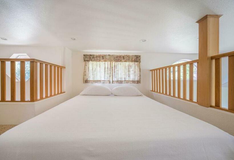 침실 1개 주택, Strawhouse Resorts