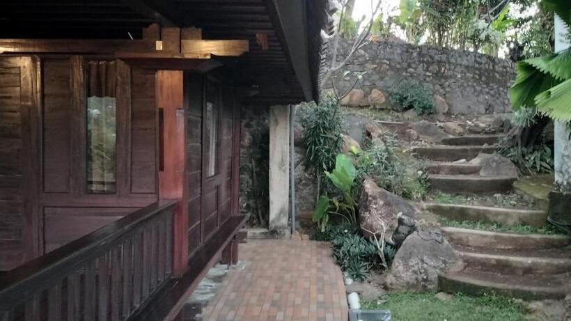 Номер Стандарт Вид на Сад, D Kailash Retreat