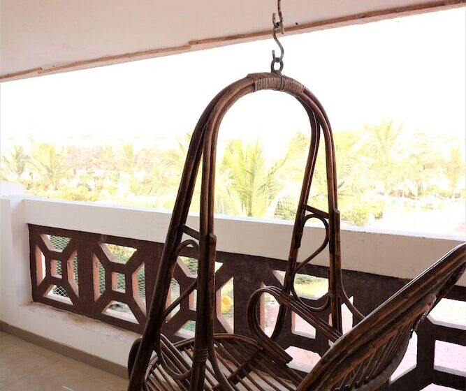 标准间带双人床, Goverdhan Greens Resort Dwarka L Hotels In Dwarka