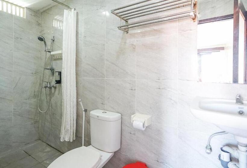 バルコニー付きデラックスルーム, Pudi Homestay