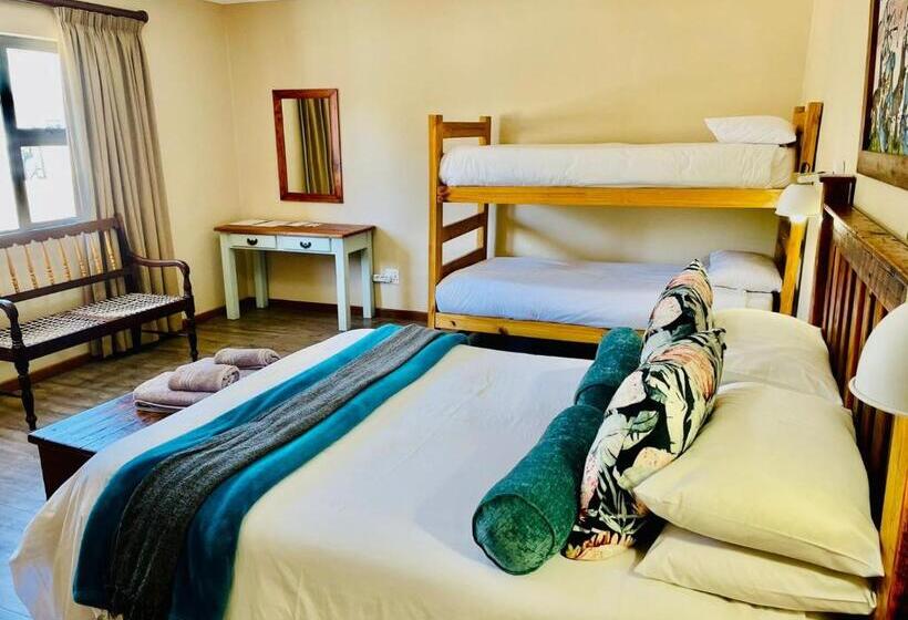 Четырехместный Номер Стандарт, Travalia Guest Farm