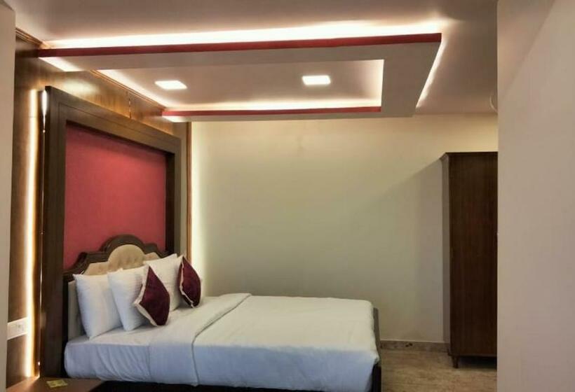 豪华房间, Kstdc Hotel Mayura Pine Top Nandi Hills