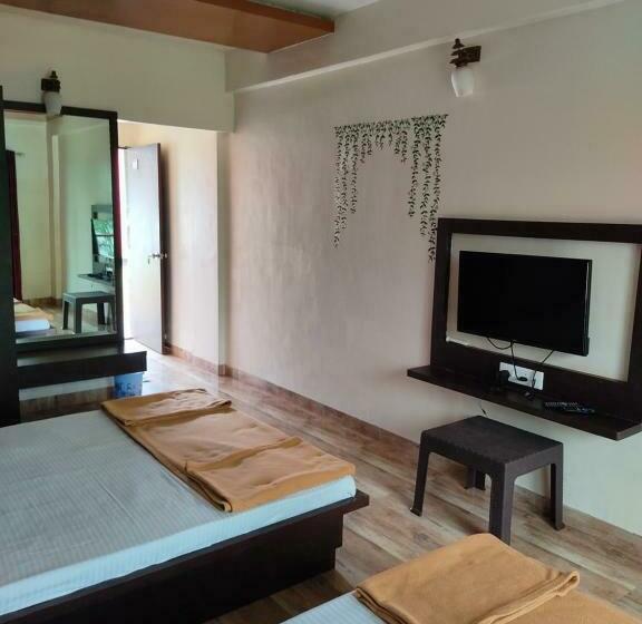 豪华湖景房, Nandanvan Tent & Resort Tapola