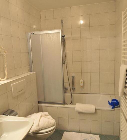标准三人间, Akzent Hotel Schranne