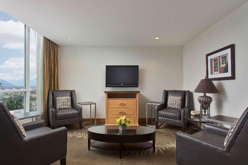 Номер Executive Кровать Кинг, Hilton Vancouver Metrotown