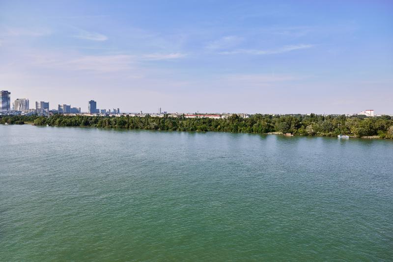 이그제큐티브 룸 킹사이즈 침대, Hilton Vienna Waterfront