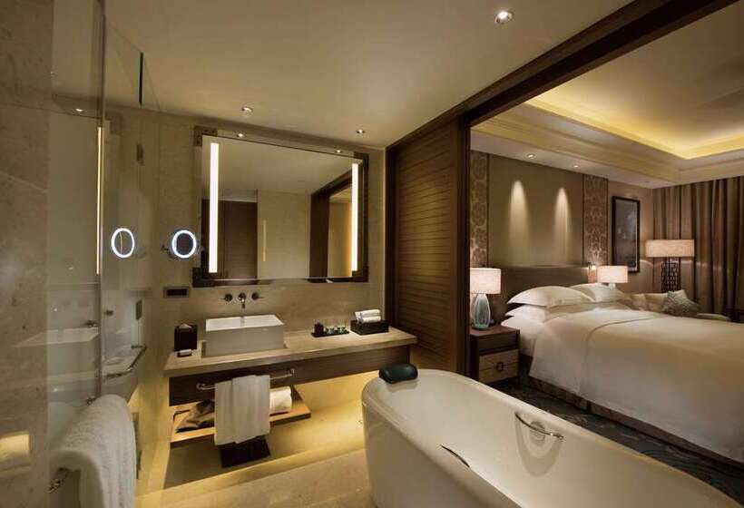 이그제큐티브 룸 킹사이즈 침대, Hilton Vienna Waterfront