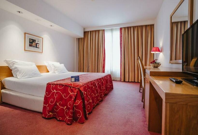 Семейный Номер, Premium Porto Maia