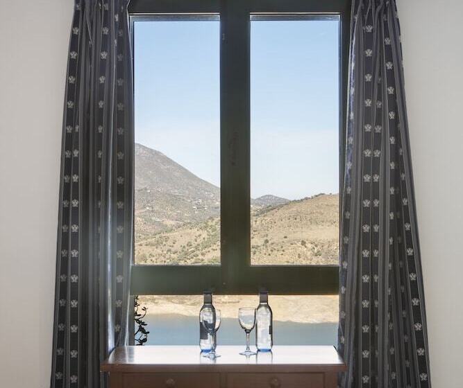 Номер Стандарт, Tugasa Arco De La Villa