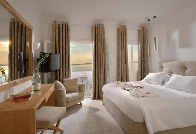 سوییت جونیور با چشم‌انداز دریا, Saint John Hotel Villas & Spa